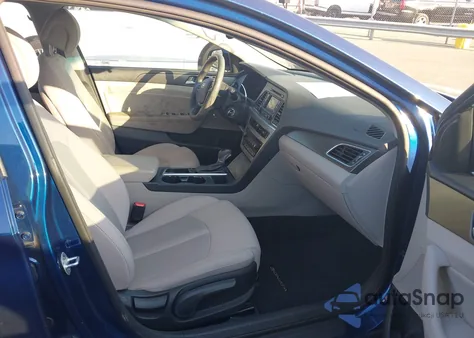 2015 Hyundai Sonata Sport z USA, uszkodzony, nr VIN 5NPE34AF2FH090853